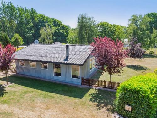 Zahrada ubytování Holiday Home Carena - 1-8km from the sea by Interhome