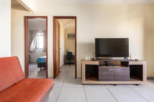 TV a/nebo společenská místnost v ubytování Búzios Casa 2 quartos Próxima a Praias Condução e Comércio