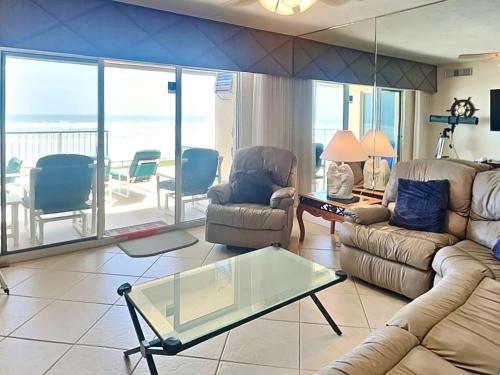 Χώρος καθιστικού στο Towers 2 - Ocean Towers 2102