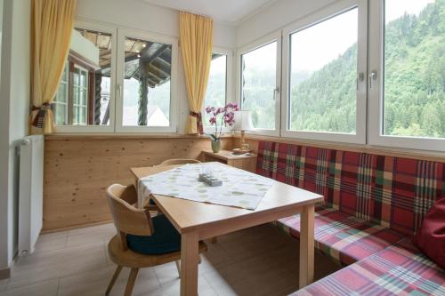 Fotografie z fotogalerie ubytování Ferienwohnung Pension Tirol v destinaci Bichlbach