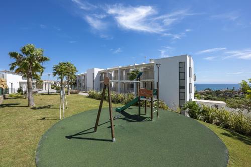 Sunrise Heights 2455 Sea View