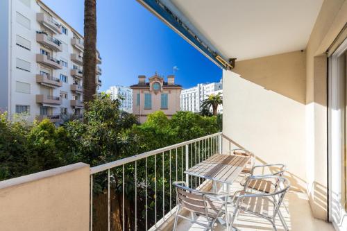 Spacious Studio Apartment Near The Beach - 2313
