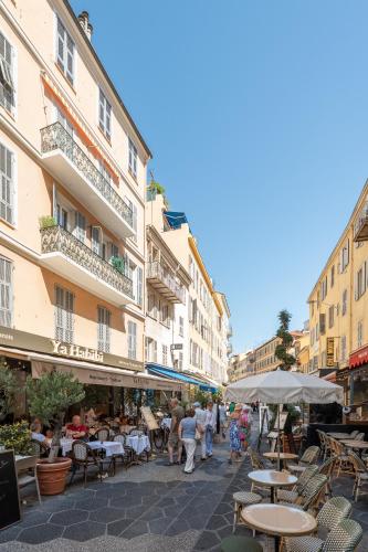 Nice Renting - 6C FRANCE - Chic Stay Pedestrian Zone Sea Massena