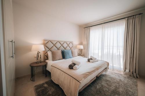 Frontline Golf Penthouse Alcazaba Lagoon - EHHouse