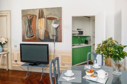 Caesarina Roma, Luxury apartment
