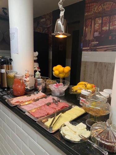 Essen im Kapselhotel oder in der Nähe