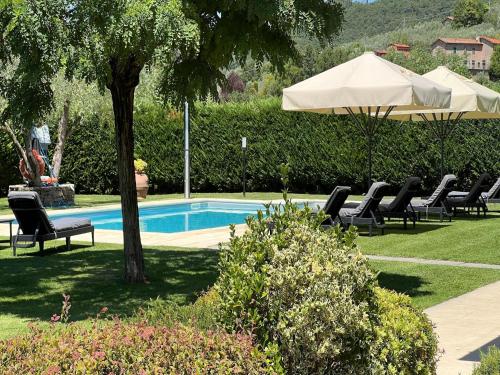 Bazén v ubytování Villa in Tuscany with Private Pool & Views nebo v jeho okolí