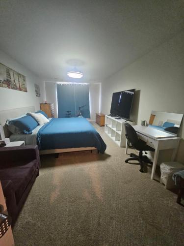 Una cama o camas en una habitación de Utopia Rooms