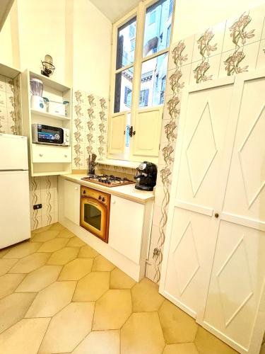 Pantheon Luxury Jacuzzi Apartment