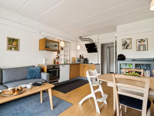 Kuchyň nebo kuchyňský kout v ubytování Apartment Niyazi - 6km from the sea by Interhome