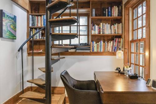 Perpustakaan di rumah percutian