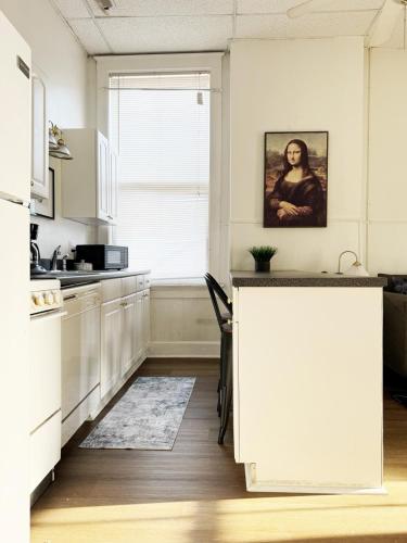 Dapur atau dapur kecil di The Harrison Apartments