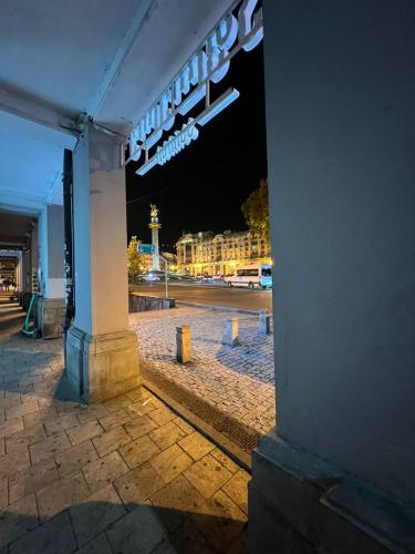 Το κτήριο όπου στεγάζεται  το διαμέρισμα
