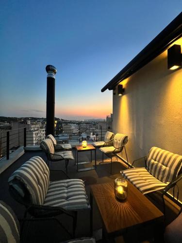 Aelis Suites in Psyrri - Rooftop Access & Acropolis View