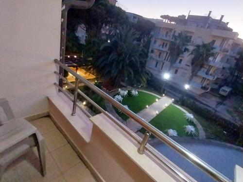Un balcón o terraza de Danis Hotel