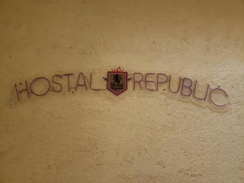 Gallery image of Republic Hostal in Azcorra