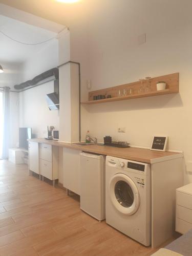Central Cozy Ground Floor Studio