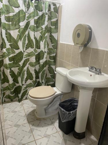Vannituba majutusasutuses Managua Hotel Oasis