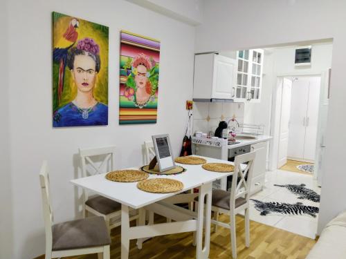 Frida Apartment