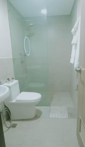 Bilik mandi di BE Residences IT Park Lahug, Cebu City