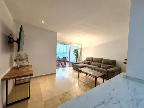 Modern, Best Location 2 bedroom, Sea view photo 17