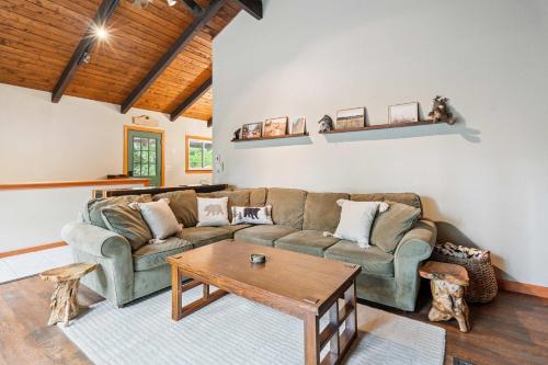 Gallery image of Mittenwald Lodge in Bartlett