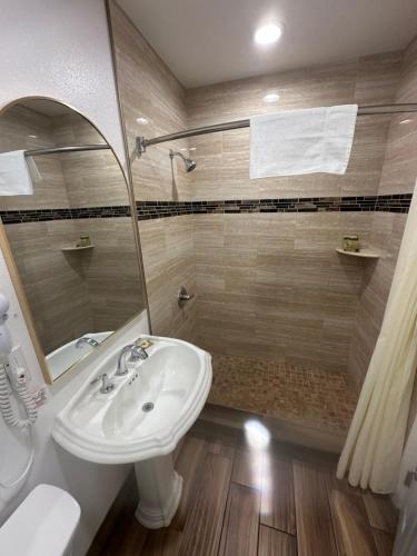 Bagno di Town and Country Inn