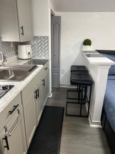 Kuchyň nebo kuchyňský kout v ubytování Giselle mini house