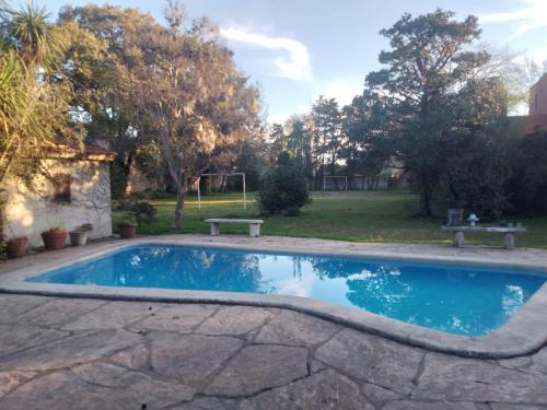 Πισίνα στο ή κοντά στο Quinta Don Antonio 2 dormitorios 4000 mts de una increíble arboleda ! Soñada