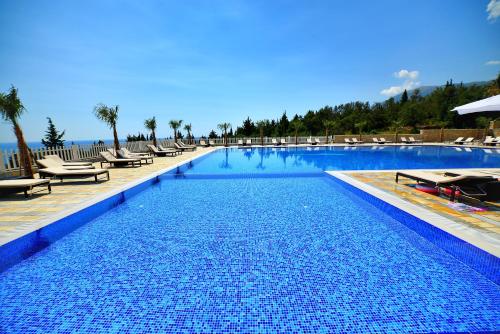 Imagen de la galería de Elysium Hotel, en Dhërmi