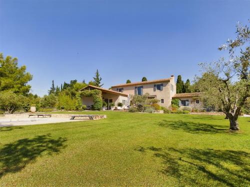 Charmant Mas Provençal avec Piscine aux Alpilles - FR-1-599-122