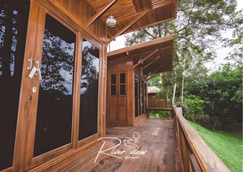 Taman di luar River View Resort At Chaewlan