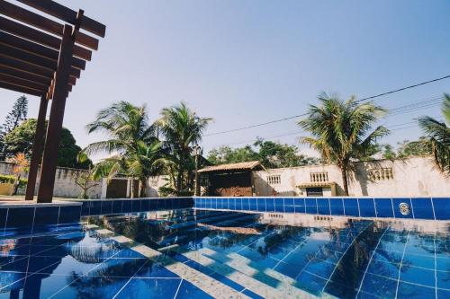Kolam renang di atau dekat dengan Casa na Ferradura com Piscina