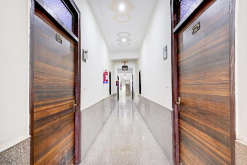 Gambar di galeri bagi Hotel O Noida Electronic City Metro Station di Ghaziabad