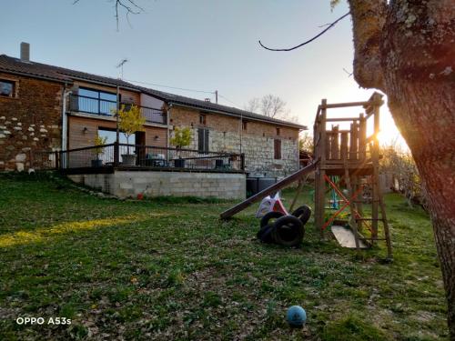Kawasan permainan kanak-kanak di Le Chouette loft