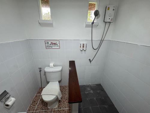 Bilik mandi di Pagi Pagi villas