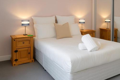 Katil atau katil-katil dalam bilik di Reading Retreat – 1 Bed with Private Parking