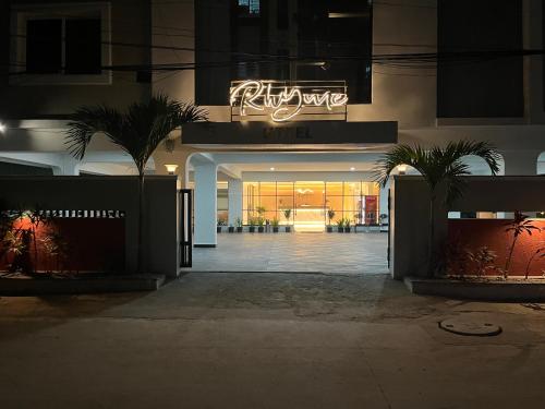 Bangunan di mana terletaknya hotel