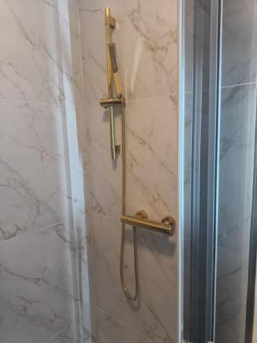Bilik mandi di Pokój Glamour