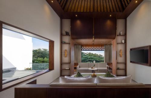 Sumitra Luxury Villas & Resort by Pramana — Swimming pool