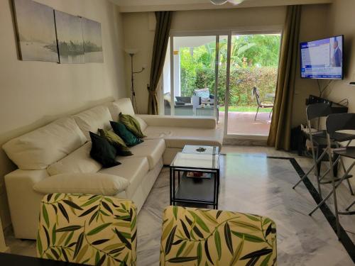 Family Friendly Ground Floor 2 bedroom Dama de Noche RDR200