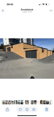 a screenshot of a website with a building in the background at Exklusivt boende i Örnsköldsvik in Örnsköldsvik