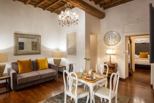 The Inn at the Spanish Steps Luxury Collection - Bocca di Leone 63 Luxury Suites