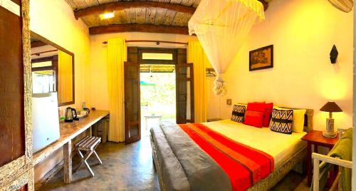 Postel nebo postele na pokoji v ubytování Ella Okreech Cottages