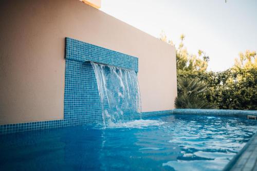Luxury 2 bedrooms, Private Heated Pool - EHHouse