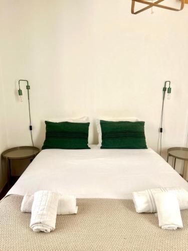 RSRC NEW AC Central & Bright 1BR apartment