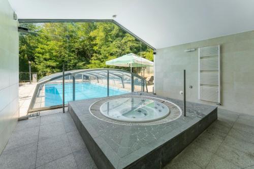 Πισίνα στο ή κοντά στο Hubertus Vendégház