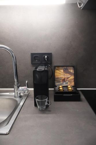 Porto Piraeus Suites Near Maniatika Metro Station-GF2