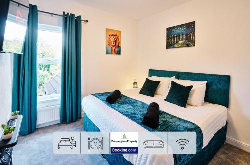 Postel nebo postele na pokoji v ubytování 2 Bedroom House By Prospergress Property Short Lets & Serviced Accommodation Coventry With Parking and Games