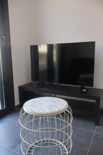 Porto Piraeus Suites Near Maniatika Metro Station-A1